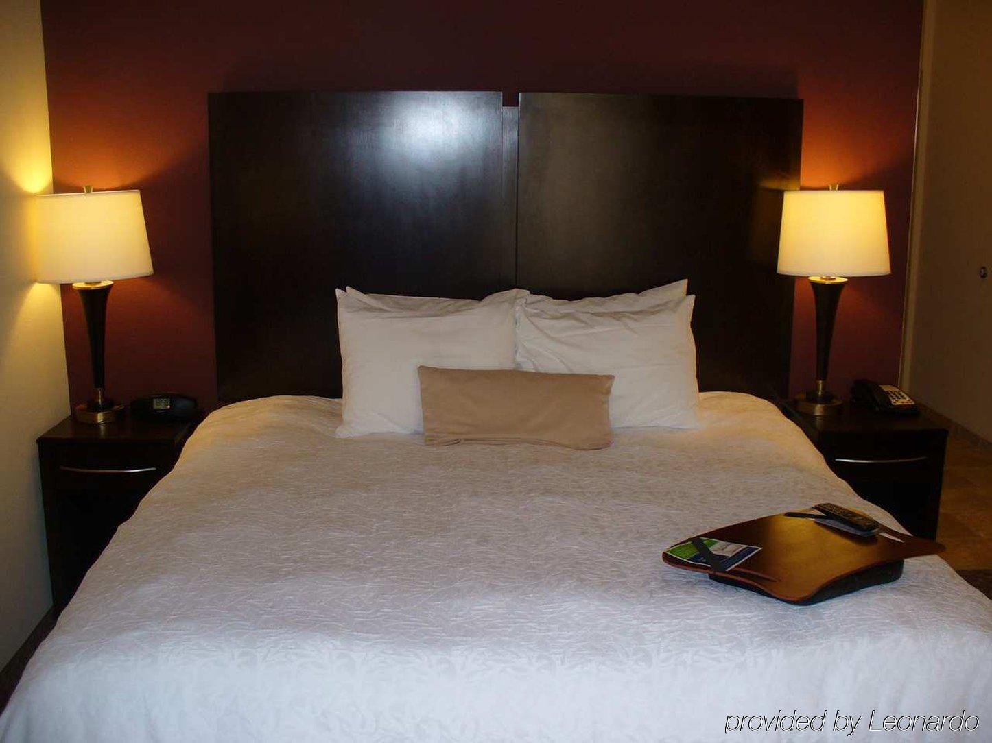 Hampton Inn & Suites Enid Стая снимка